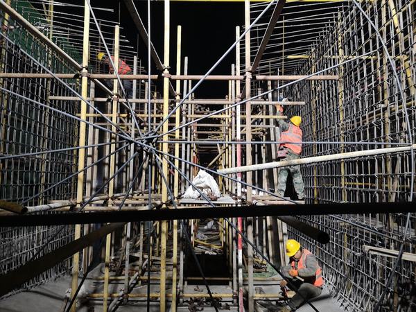 陜煤建設銅煤公司第六項目部晝夜奮戰,打響進度保證攻堅戰