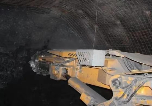 陜煤建設礦建三公司雙龍項目部連續四個月超額完成施工計劃