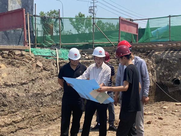 陜煤建設(shè)渭南分公司第五項目部承建的河北龐源文安工程裝備智能制造、再制造項目綜合樓順利通過基坑驗收